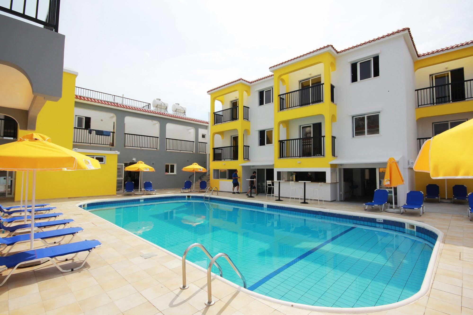 Flora Maria Hotel Agia Napa Exterior foto